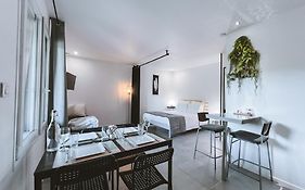 GEST-LOC LOCATION MEUBLÉE Wood JARDIN&TERRASSE PRIVATIVE - PARKING PRIVÉ